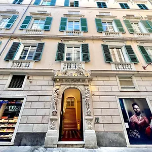 The Seven Apartment